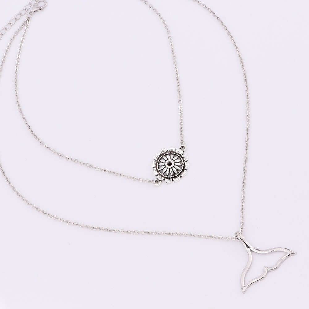 2 Layer Mermaid Whale Tail Necklace Silver - Picture 4 of 6